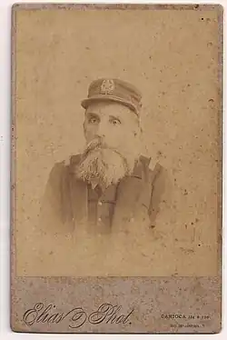 Fotografia de Gabinete portando o nome do estúdio Elias Phot. Rua da Carioca, 114 e 120, Rio de Janeiro, Brasil. Século XIX.