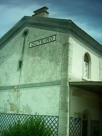 Estação ferroviária do Outeiro