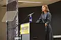 Kersti Kaljulaid discursando na olimpíada europeia de física de 2017 em Tallinn
