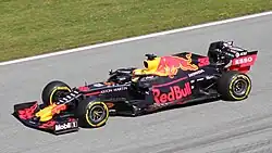 Max Verstappen pilotando o modelo RB15 durante o GP da Áustria de 2019.
