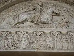 Pormenor do tímpano em Ferrara por Niccolò.