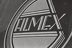 Foto tirada na estreia do filme "SEEMS LIKE OLD TIMES"