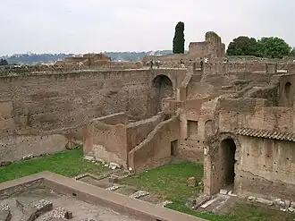 Vista do interior, perto da...