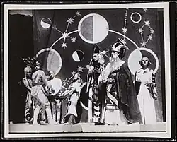 Urbano Lugrís trabalhou de escenógrafo vários anos com 'La Barraca'.