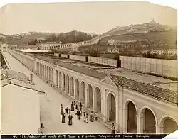 El pórtico desde el Arco guidi, cerca de moderno Stadio Dall'Ara (foto antigua)