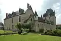 Exterior do Château de Fougères-sur-Bièvre.