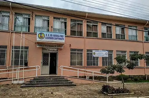 Escola Frei Casimiro Zaffonato