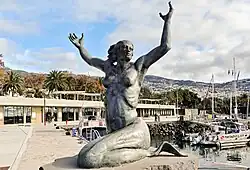 Sereia do Funchal nas margens do Porto do Funchal.