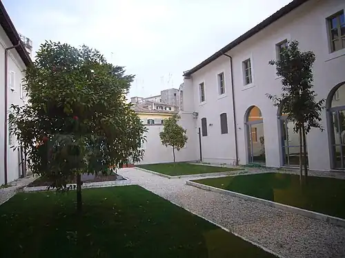 Claustro do antigo convento.