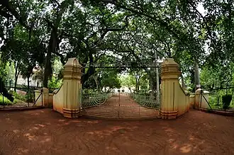Portão da Santiniketan Griha