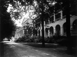 "The Old White" em 1916