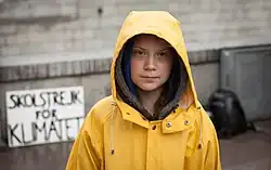 O movimento Fridays for Future, iniciado por Greta Thunberg em agosto de 2018, tem sido influente na conscientização do público sobre a ameaça do aquecimento global, e sua influência é descrita como o efeito Greta