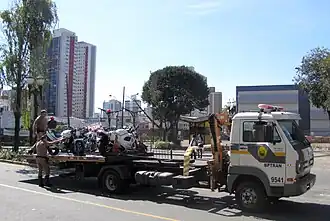 Viatura guincho da BPTran