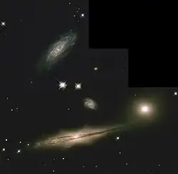 HCG 87, fotografado pelo HST.