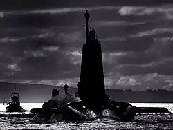 O HMS Vengeance, último de sua classe a ser lançado ao mar, comissionado em 1999.[3]