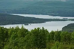 O canto de noroeste do Hornavan