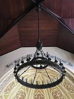 Lustre interno central da Igreja Martin Luther