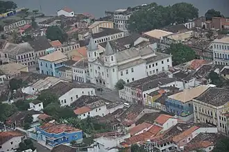 Visão aérea e parcial da cidade. Ao centro, a Igreja Matriz