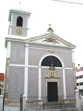 Fachada principal da Igreja Matriz de Esgueira.