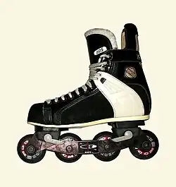 Patins de hóquei inline