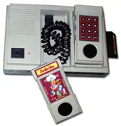 Intellivision com um cartucho de BurgerTIme