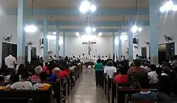 Interior da Igreja São Pedro do Limoeiro durante uma missa, 2018.