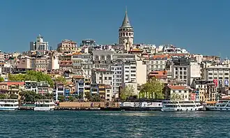 Vista de Beyoğlu com a Torre de Gálata
