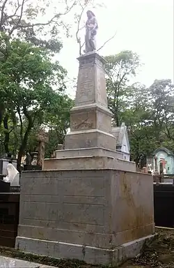 Túmulo de Adriano Correa de Andrade no Cemitério da Consolação