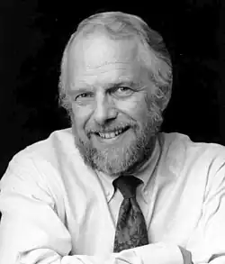 John Warnock, B.S. 1961, M.S. 1964, Ph.D. 1969, co-fundador de Adobe Systems