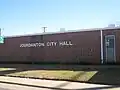 A Câmara Municipal de Jourdanton na Texas State Highway 97