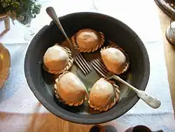 Käsnudel - macarrão de queijo da Caríntia