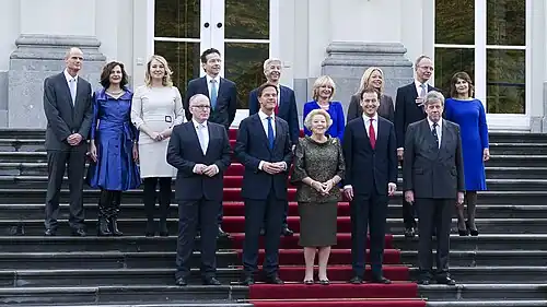 A rainha Beatriz e o Governo de Mark Rutte.