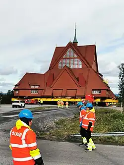 Deslocação da igreja em 19 de agosto de 2025