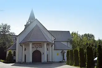 Edifício do Santuário de Santa Verônica Giuliani na rua Żeromskiego