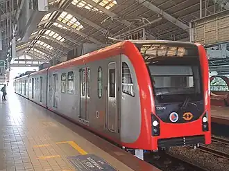 O LRT-1 de 4ª geração chegando na estação Central Terminal (LRT). c. 2023