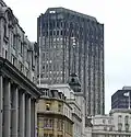 A Torre da Bolsa de Valores na década de 1990, antes da reforma do revestimento.