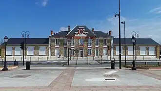 O hôtel de ville.