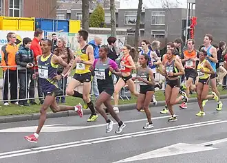 A elite feminina na edição de 2013.