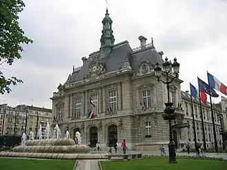 O hôtel de ville.