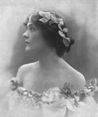 Como Theodosia em Resurrection, 1903