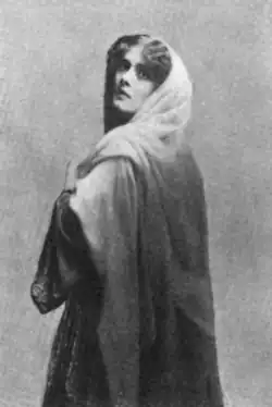 Brayton como Viola, em Twelfth Night