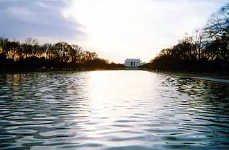 pool looking toward Lincoln Memorial