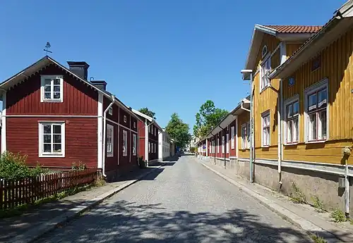 As antigas casas de madeira