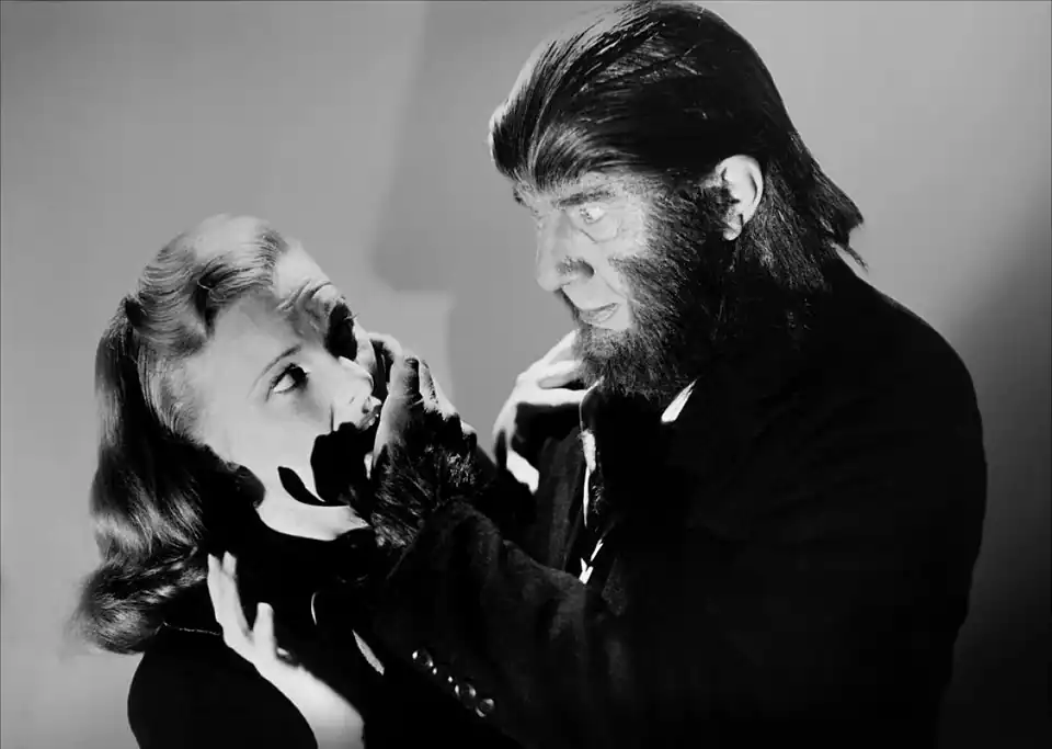 Louise Currie e Bela Lugosi em The Ape Man, um dos onze filmes do ator na Monogram