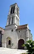 A torre de Saint-Rieul, um remanescente da igreja de mesmo nome, rue Saint-Justin.