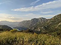 Baía de Kotor, vista da montanha Lovćen.