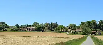 Vista da comuna de Lustar