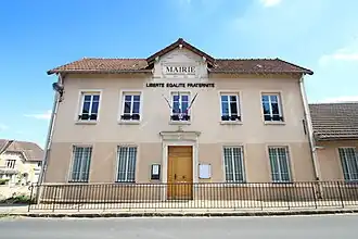 O hôtel de ville.