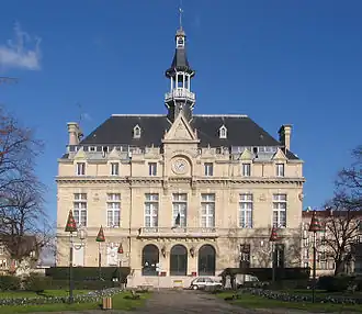 O hôtel de ville.