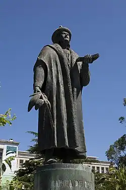 Monumento a Garcia de Orta, 1958, bronze